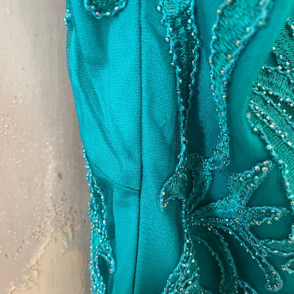Dress/verty - Picture 10 of 13